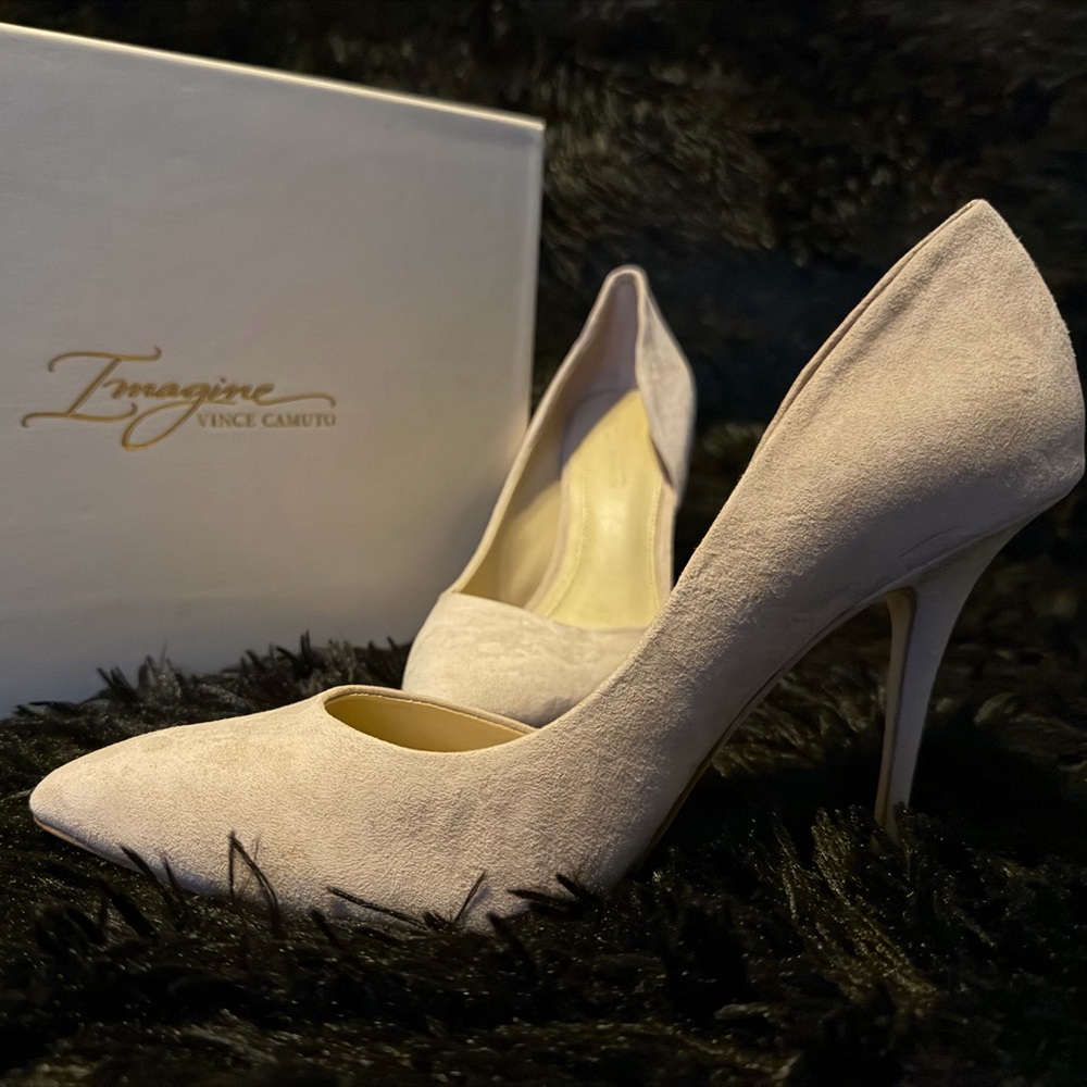 Vince Camuto Elegant Light Tan Heels